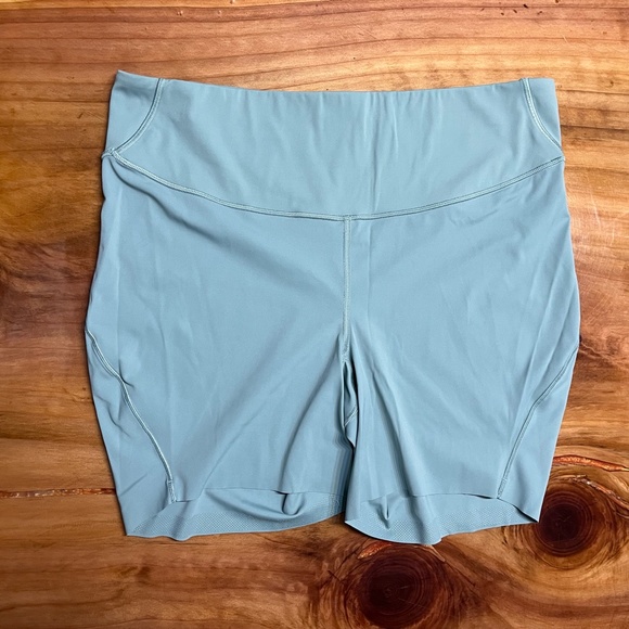 Lululemon Align High Rise Shorts 16 Blue Bike Stretch Athletic Workout - Picture 3 of 4